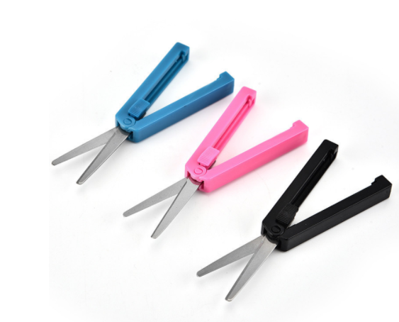 Retractable Scissors