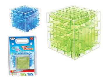 THREE-DIMENSIONAL TRANSPARENT SMALL MAZE