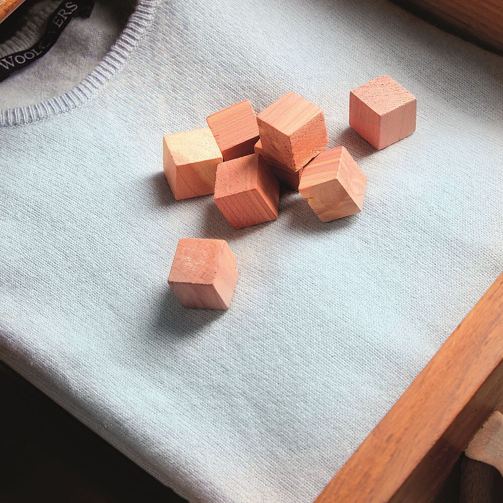 Cedar Wood Cubes