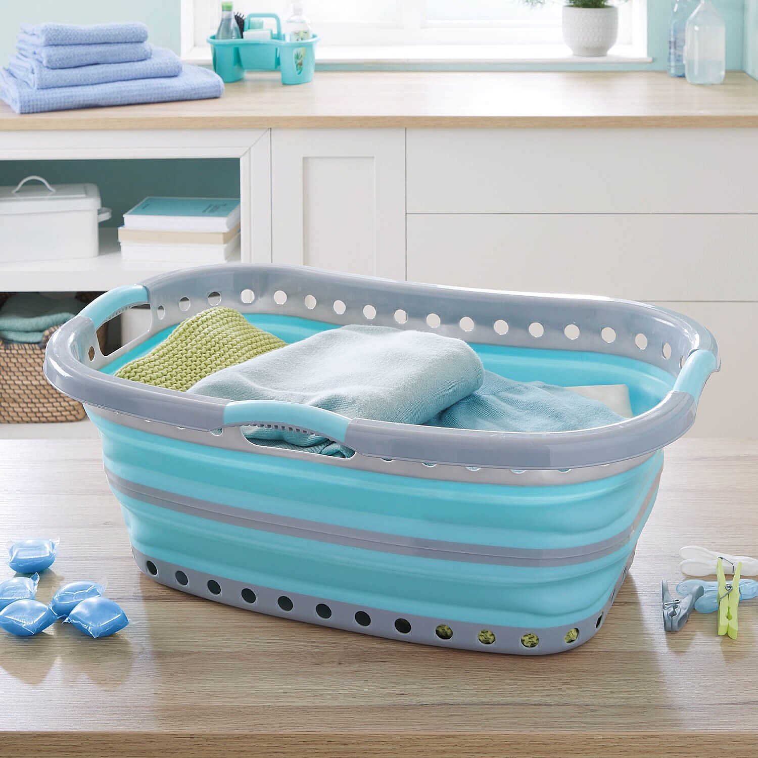 Hip-Hugger Collapsible Laundry Basket